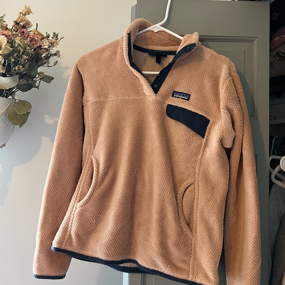 Patagonia 1/3 button up jacket!